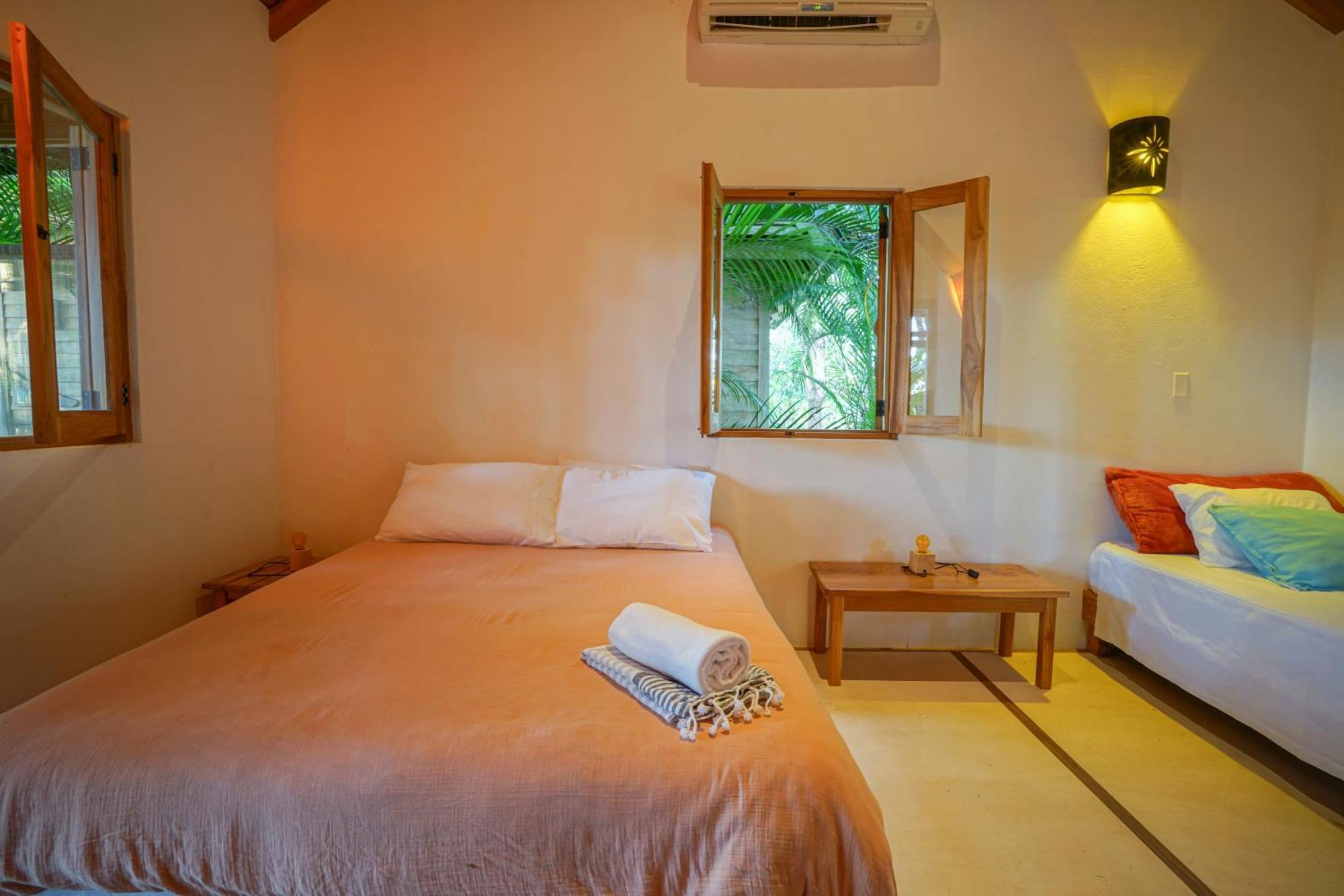 Calamocha Lodge Playa Santa Teresa  外观 照片